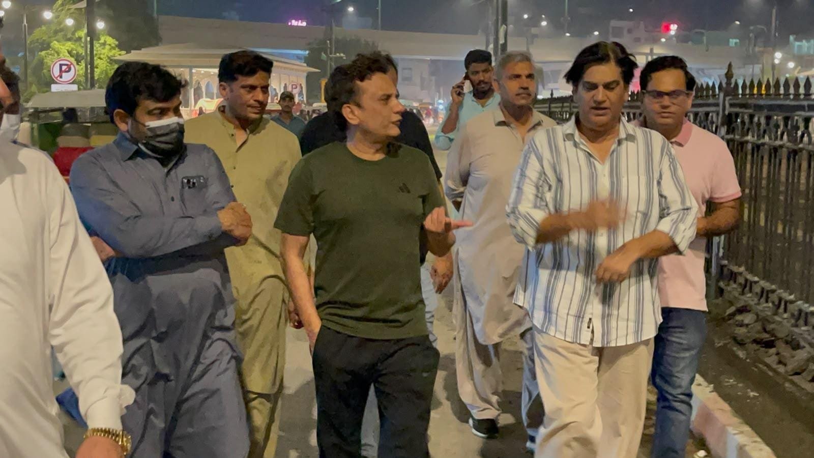 ڈی جی ایل ڈی اے طاہر فاروق کا رات گئے حضرت علی ہجویری انڈرپاس اور داتا دربار کا دورہ لاہور